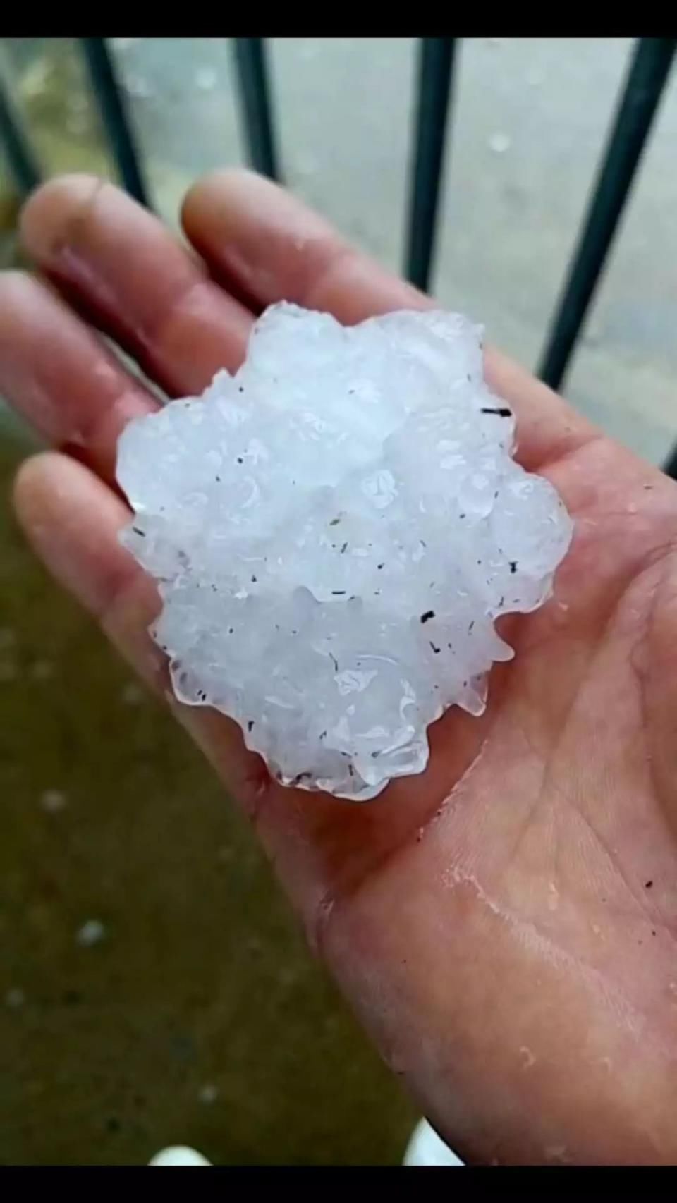 热到35℃、狂风暴雨冰雹!广西天气虐人，下周降温跌至7℃