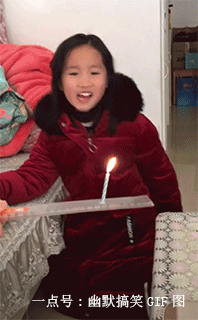 搞笑GIF 这招厉害了，空手变铁锤!