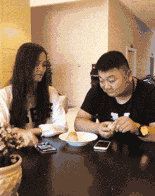 搞笑GIF:老板,我们公司除我之外还有其他员工吗? 巴黎人娱乐代理