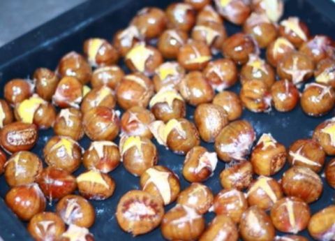 在家怎么做糖炒栗子视频 t01a0aaefd000839aab.jpg