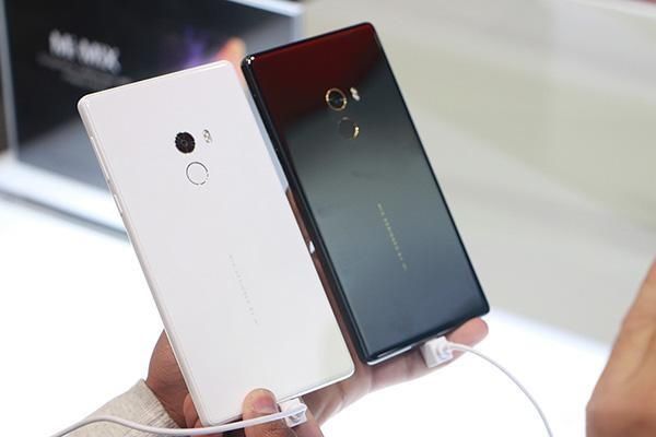 从概念到实用:全面屏撑不起小米MIX2,还要解决