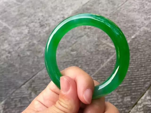 一枚钱币拍出3680000元！这26种中国钱币之最，快翻翻你家有没有