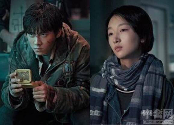 《动物世界》李易峰周冬雨 海报的背景则是一只有云雾所构成的恶魔之手,远处还有月光穿越云层照射出来,整幅的海报画面感觉十分的阴沉,展现出空间感的同时也透露出了重重的危机感,气氛令人感到丝丝的悬疑味道,这貌似也是在对影片的剧情发展给出了暗示,到底剧情会有怎样的展开,这一切只有等影片公映之后才可以揭开。IMAX影院可以很好的是还原出电影的原声,其音响系统是具有十足的穿透力量,能够很完美的呈现出影片中场景声音。