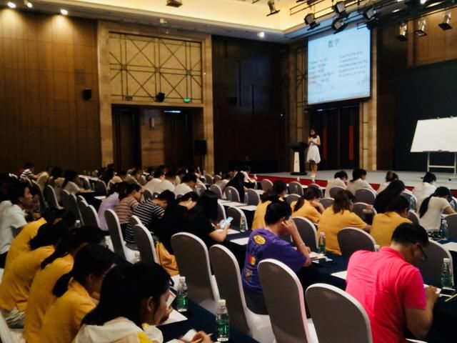 来围观,第二期三亚市旅游从业人员俄语培训顺