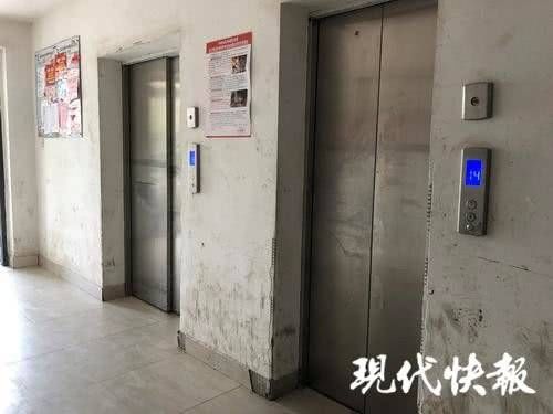 邻居贴告示:逝者禁止乘电梯 家属:希望他出来道