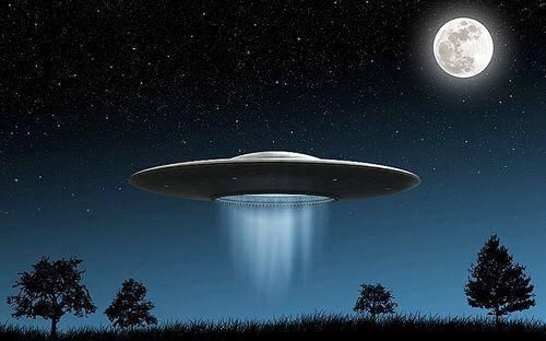 UFO究竟长什么样？这次最接近真相，五角大楼：航母战机曾被跟踪