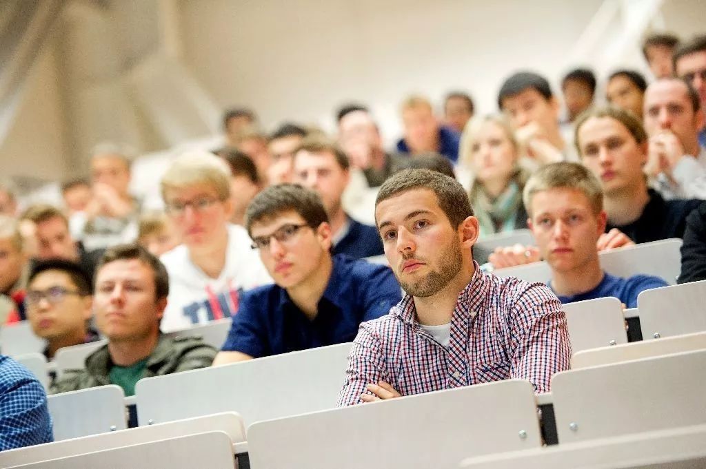 在美国读博压力多大?从想轻生女博士的故事里