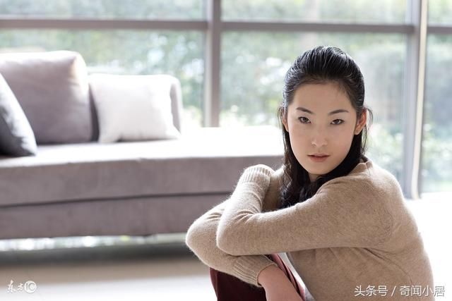 什么歌能体现女人出轨 t01a35383b54fb520bc.jpg