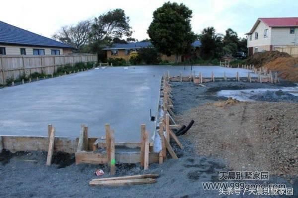 新西兰农村一层别墅建房记：这样建房才高大上！红砖？不存在的！