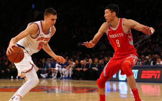 京媒:火箭曾用65万刀买断周琦 他本应是自由球