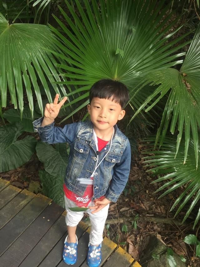 一家人甜蜜的三亚亲子游