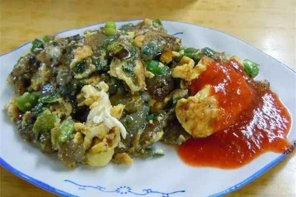 厦门第一美女找工作，简历震惊全福建!快看她是谁…