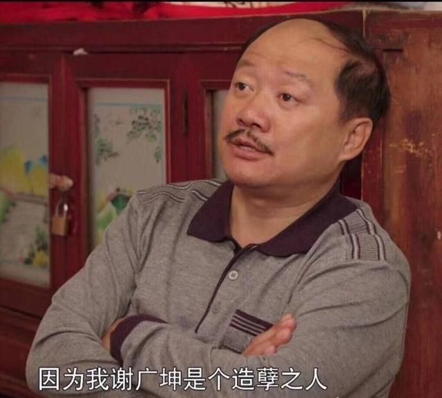 笑话:有次和朋友在KTV喝多了,回来以后发现钱包不见了