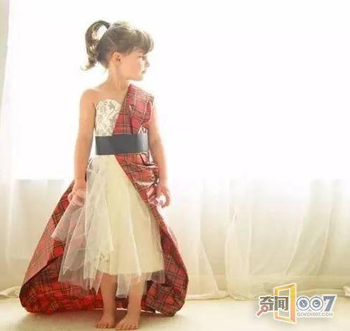 世界最萌设计师:用纸做漂亮裙子