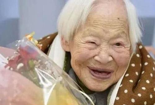 全球最长寿老人,历经3个世纪,获吉尼斯记录认