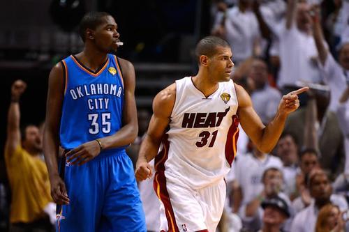 12年总决赛,雷霆三少在先赢一场后连输四场,网