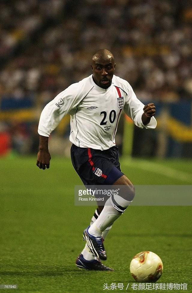 2002韩日世界杯足球回顾,黑马lotto一鸣惊人,小