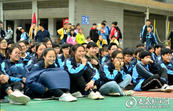 双峰五中举行纪念五四运动100周年庆祝活动