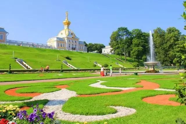 成都到欧洲旅游,往返居然不到2000元…