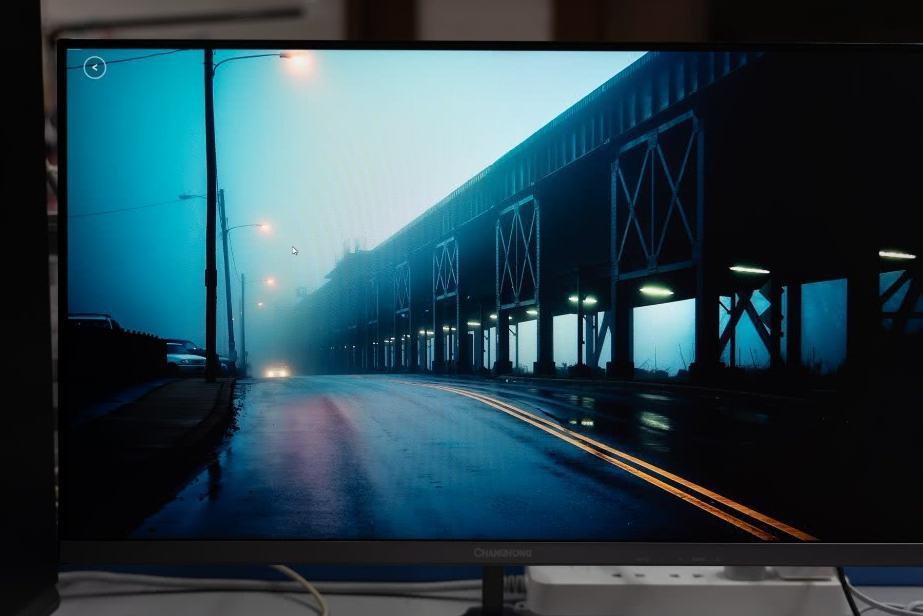 百元价位也有全面屏显示器,长虹24P630F评测