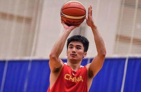 蓝队获胜!杜峰为何一直信任他:篮球不止进攻还