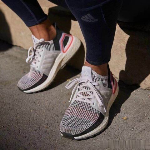 舒适度最好的鞋 t01a96ace5177ee5b9a.jpg