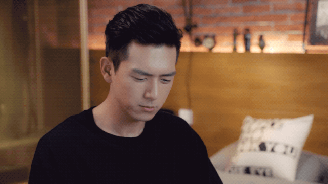 (送李现签名照)“老男人”韩商言,为啥让人这么上头? 金百利宫娱乐