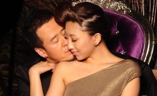 杨坤老婆白雪分手原因,45岁至今未婚背后心酸