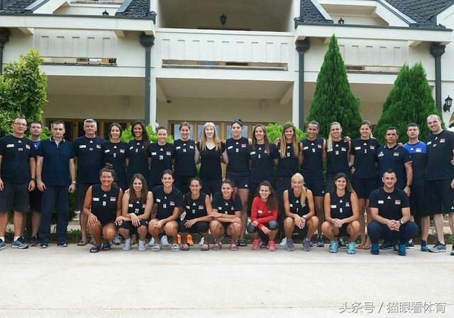 亚女排公布集训照,博斯科维奇占据C位,苦瓜姐