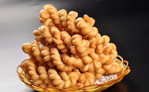 过年了,教给你炸麻花,北方人过年家家户户炸麻