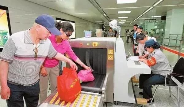 上海人，为什么不喜欢地铁安检，终于有人说出了真相……