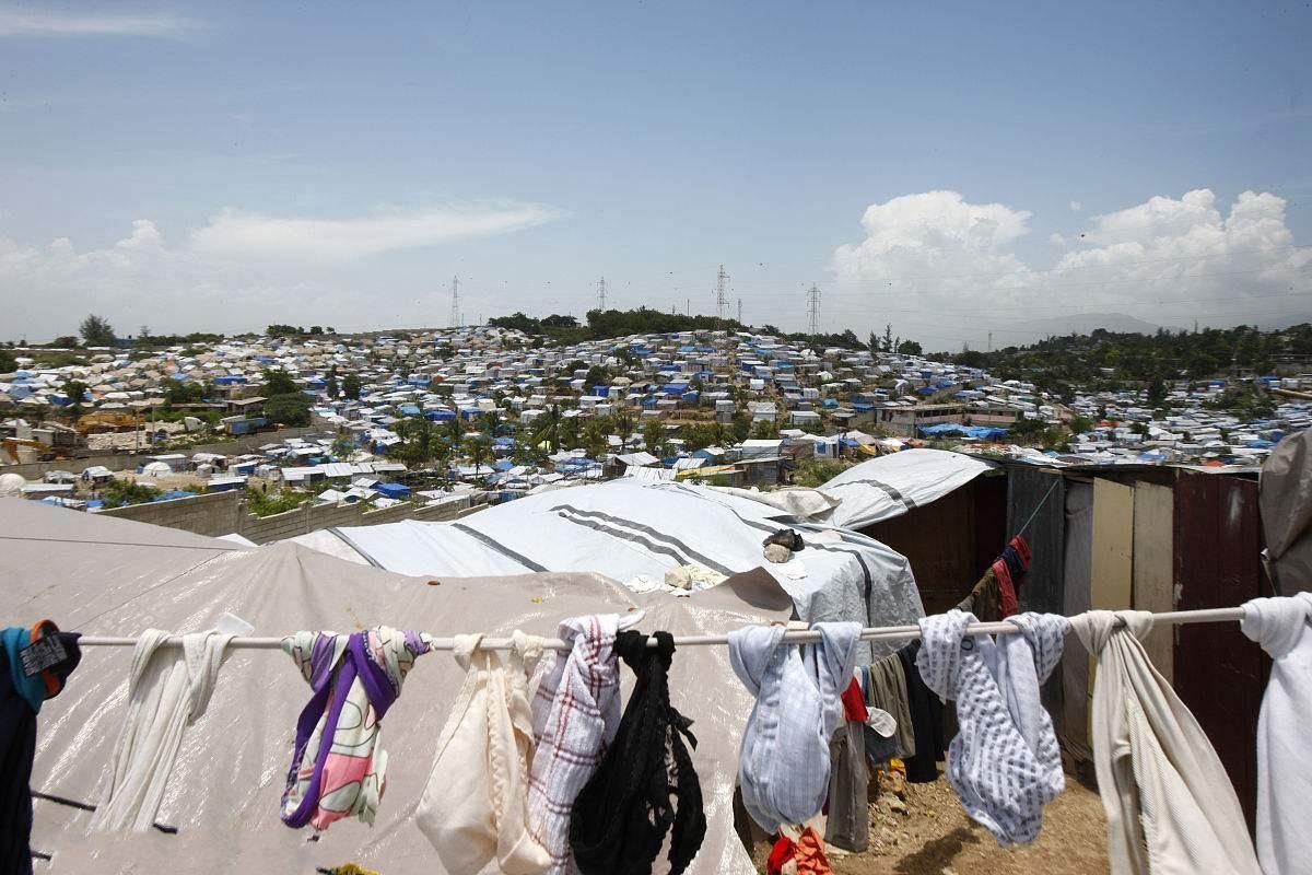 这个小国不和中国来往,美国常年援助,三分之二