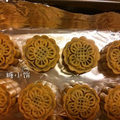 斑纹豆沙莲蓉月饼