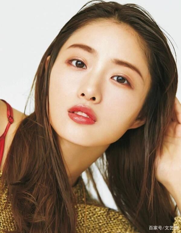 石原里美将嫁圈外上班族，为婚事推掉明年的工作，有退圈打算?