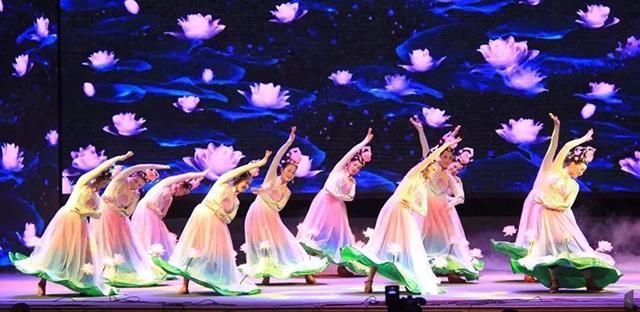 美翻了！五一这个地方必须曝光，门票还免费送！