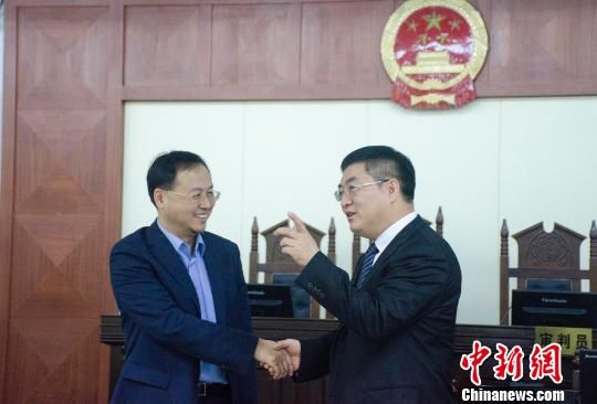 广西第一位正职市长出庭应诉土地纠纷案