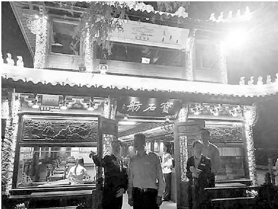 装防弹玻璃的宝石舫你想不想去坐坐