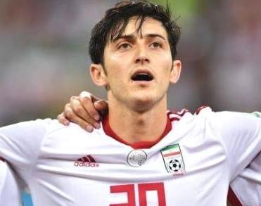 阿兹蒙回归进球,伊朗热身赛状态出色,依然是争