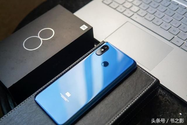 小米8正式出炉,对比一加6、小米MIX2S等,谁最