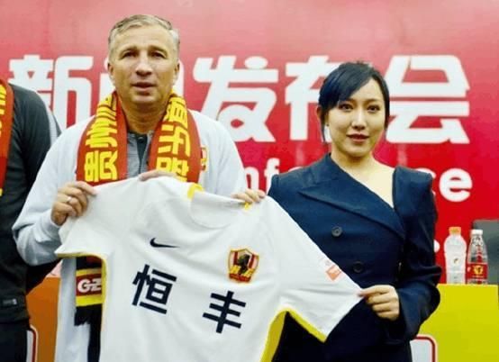 精彩不断!世界杯休赛期足协杯迎来两场1\/4决赛