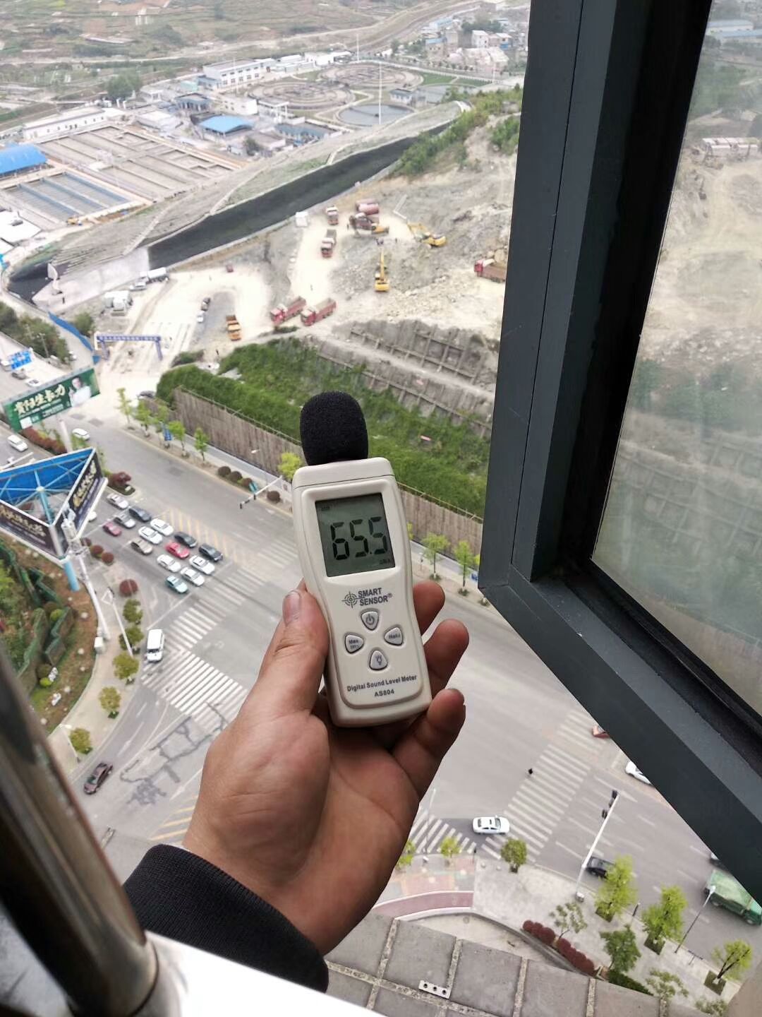 贵阳多家临街住房的业主受噪音困扰,你家在马