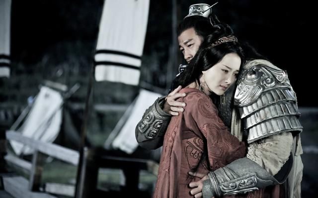 楚虽三户 亡秦必楚中的 三户 到底指什么 为什么