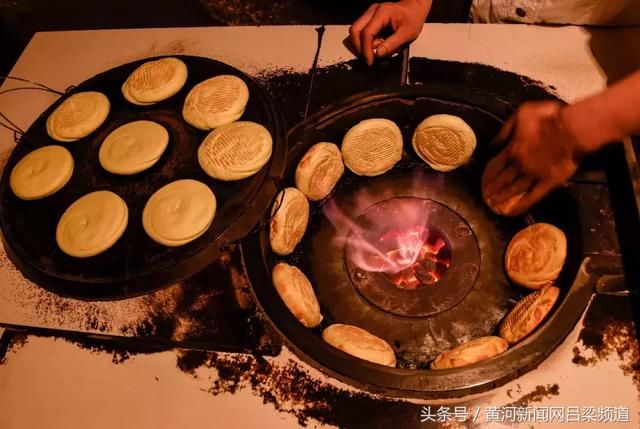 一块“火烧饼”，一缕乡情孝义传统小吃“火烧饼”