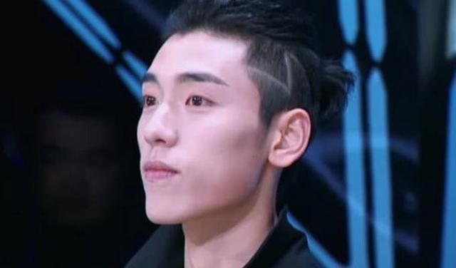 为人低调有实力,简单快乐王子异,渐渐崭露头角