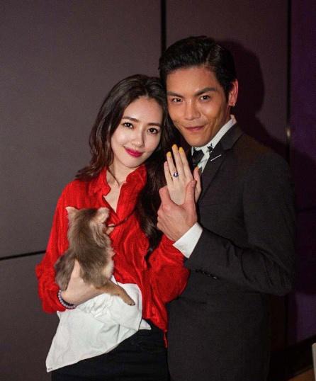 郭碧婷和向佐订婚,《小时代》姐妹花却无一人