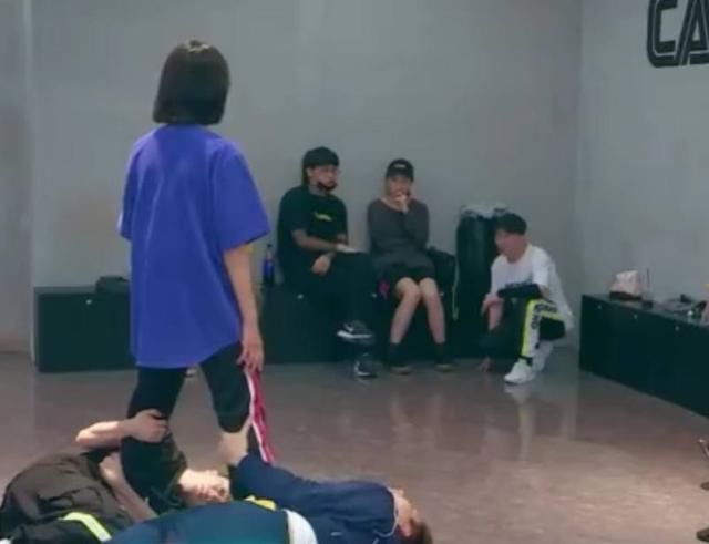 《热血街舞团》总决赛宋茜陈伟霆齐舞燃爆帅炸