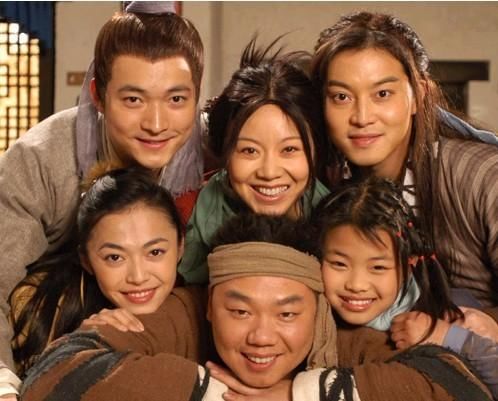 武林外传演员关系 t01b1d5101e3349efb6.jpg