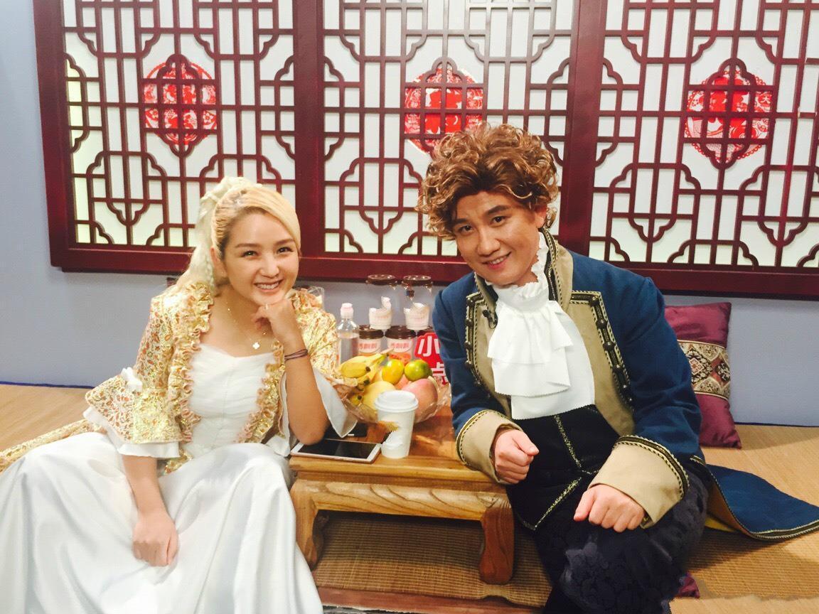 首届中国相声小品大赛贾玲沈腾大咖云集,德云