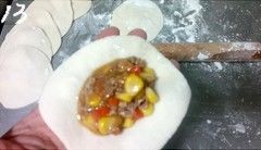 胡萝卜玉米肉馅包子