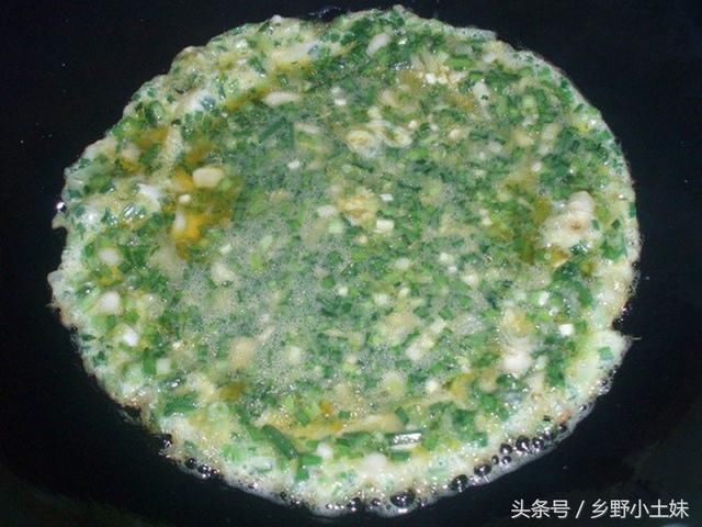 这种野菜味道鲜美,比大蒜药用价值还高,现在正是采挖的好季节
